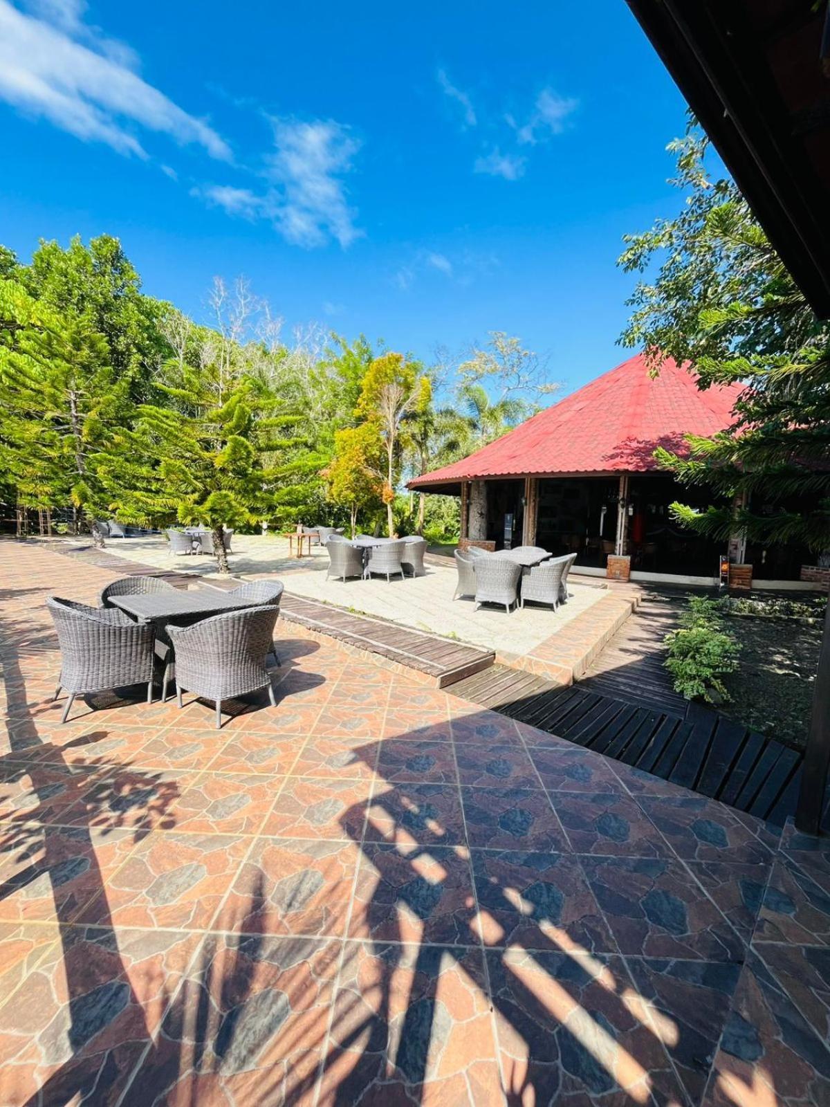 Kasuari Valley Beach Resort Соронг Экстерьер фото